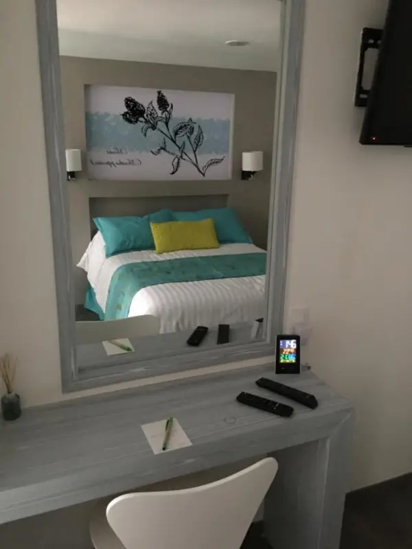 Herbal Inn Suites 5